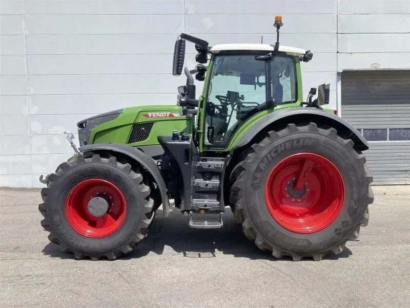 Fendt 728 VARIO GEN7 PROFI+ – Traktor 2023 - Image 4