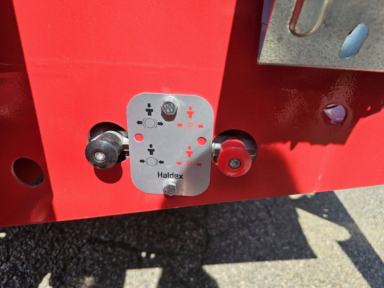 Fliegl TTS-H 100 / Hangler TPS 2 – Anhänger 2024 - Image 8